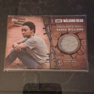 SASHA WILLIAMS THE WALKING DEAD AUTHENTIC COSTUME RELIC CARD